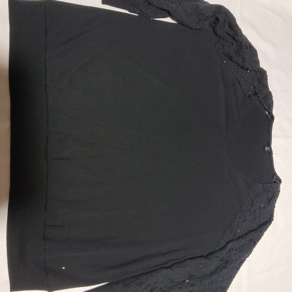 Torrid 2 Womens shirt black v neck 3/4 sleeve detail black casual thin sweater